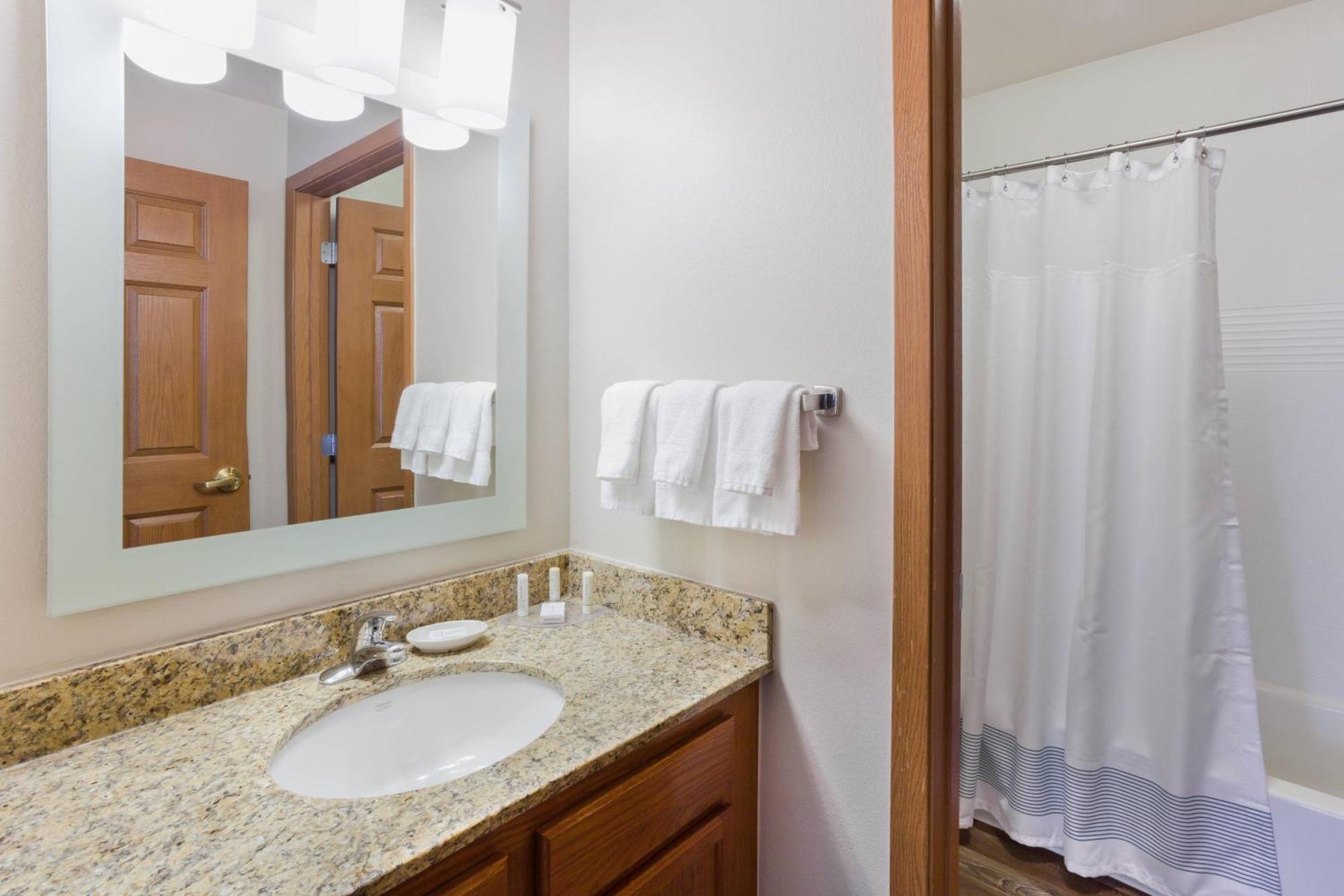 Towneplace Suites Minneapolis West/St. Louis Park Exterior photo
